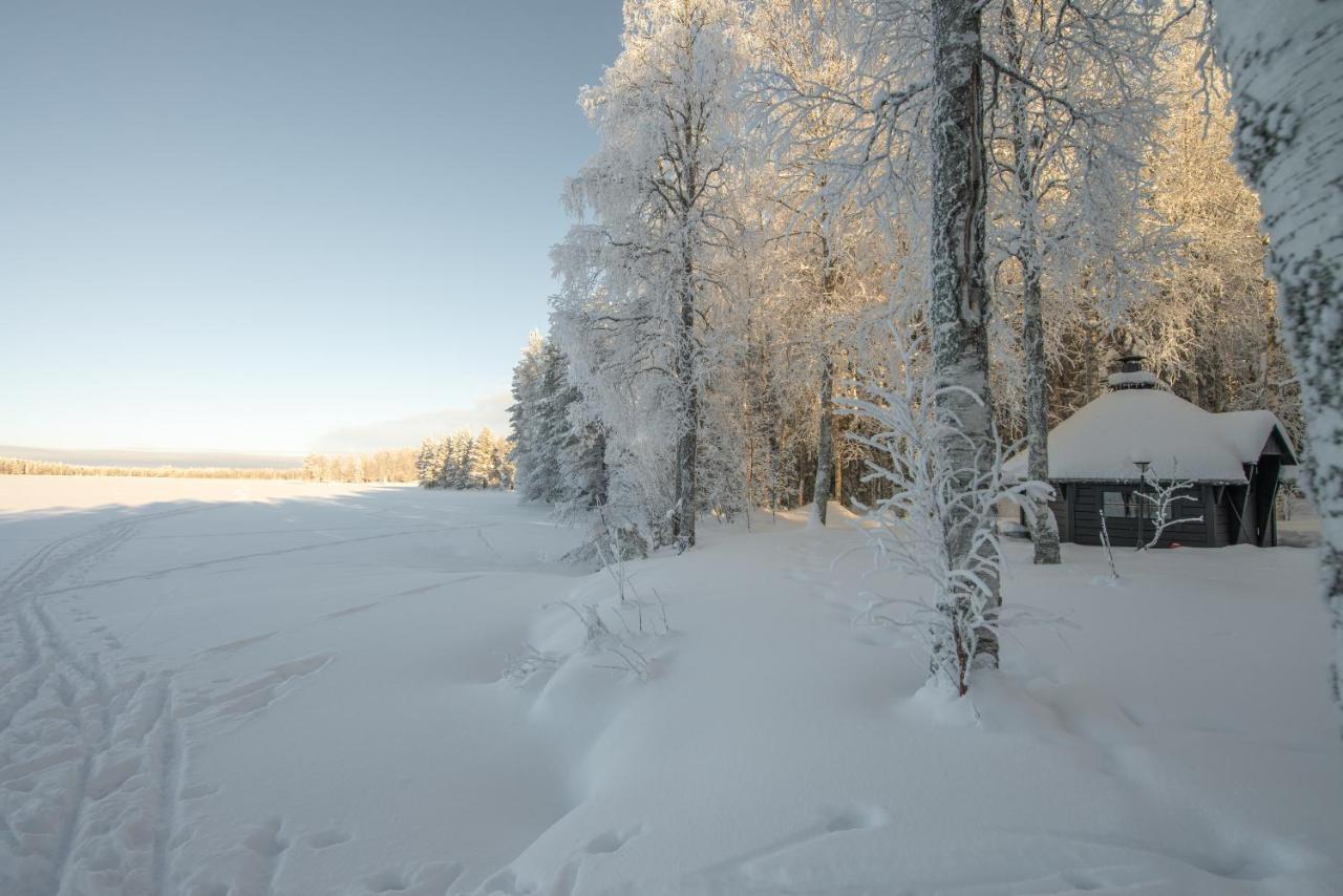 Laehderinne - 2 Bedroom Log Cabin, Private Beach, Wifi & Sauna Puolanka Kültér fotó